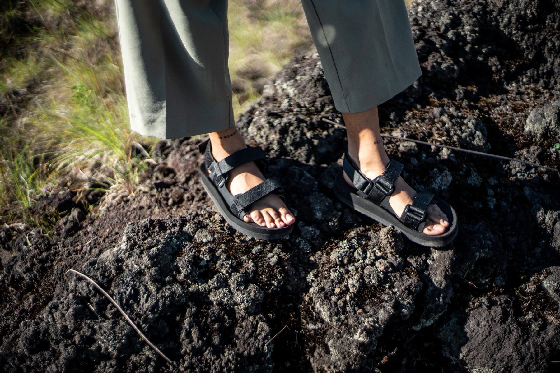 Women's Sandals Adventurer - Black - Indosole