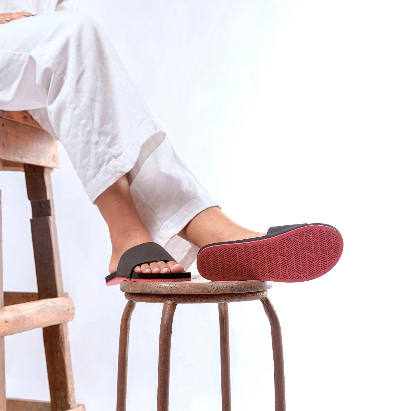Women's Slide Sneaker Sole - Black/Red Sole - Indosole