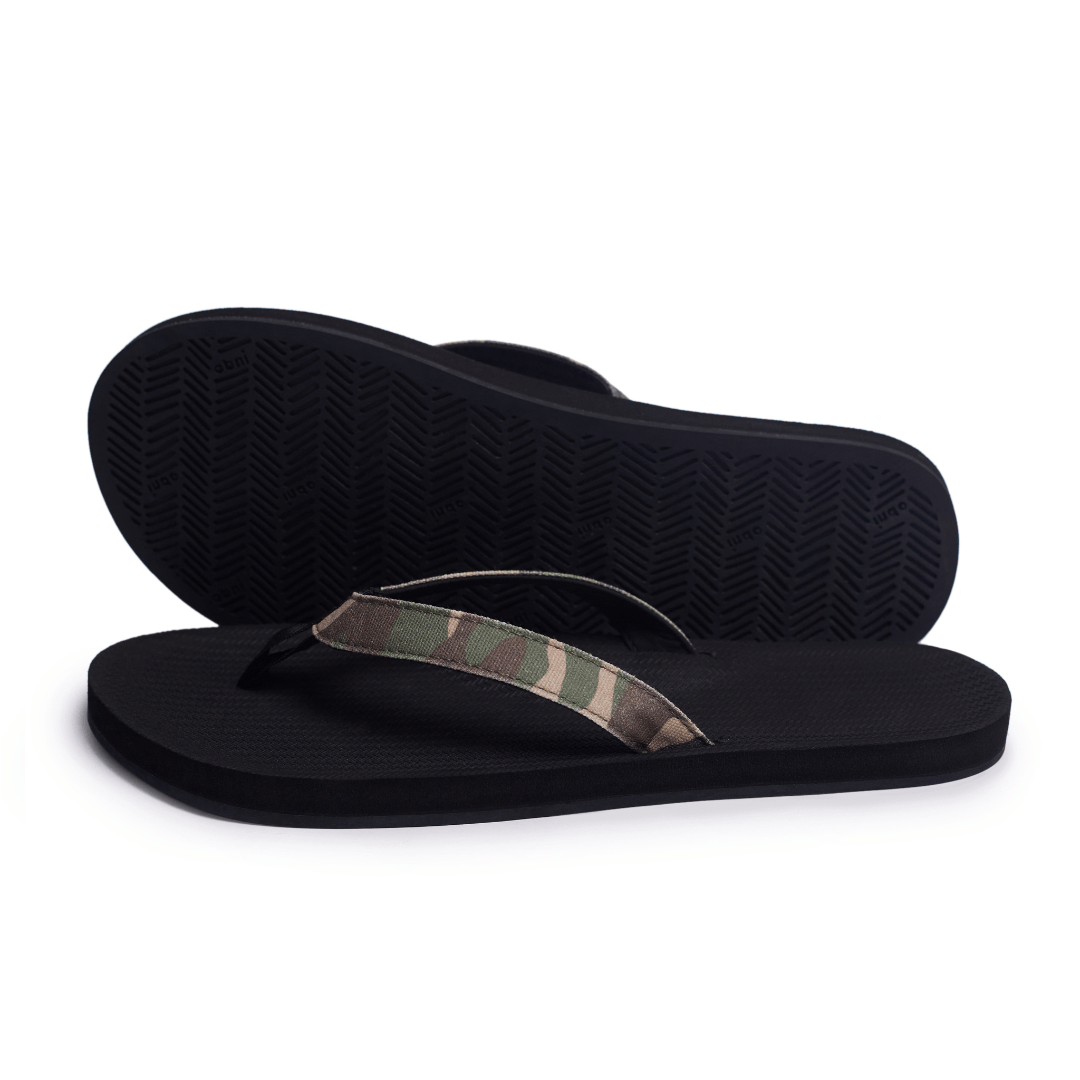 Camo flip 2025 flops womens